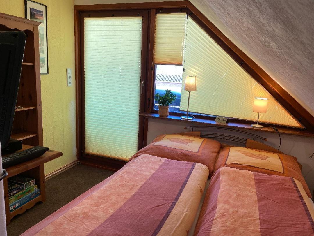 Gemuetliches Zimmer Zentral In Der Lueneburger Heide Schneverdingen Exterior foto