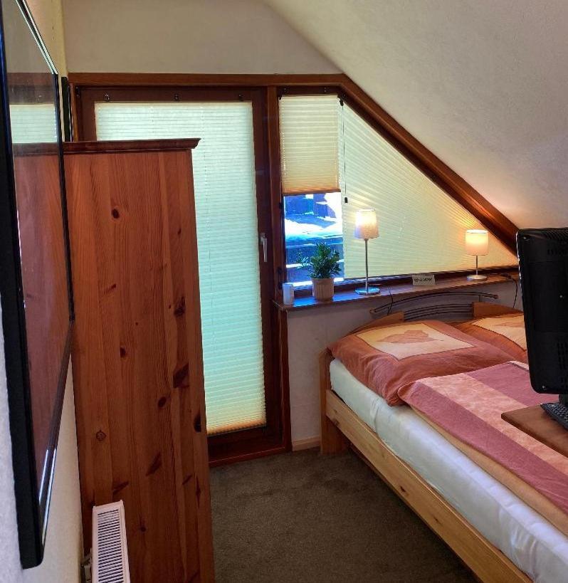 Gemuetliches Zimmer Zentral In Der Lueneburger Heide Schneverdingen Exterior foto